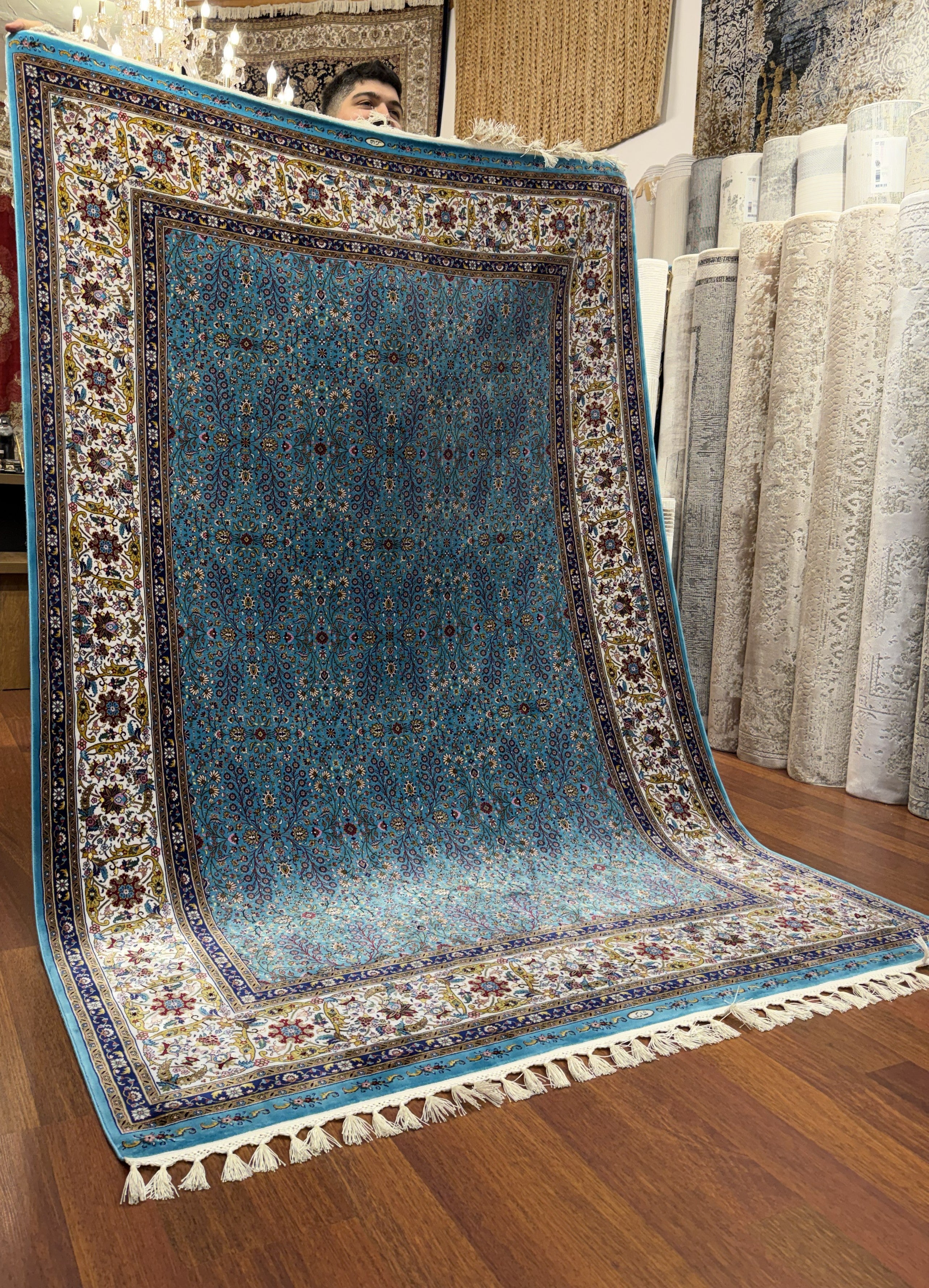 Heritage Turkish Silk Blend Area Rug – Sky Blue Floral Design – 7' x 10'