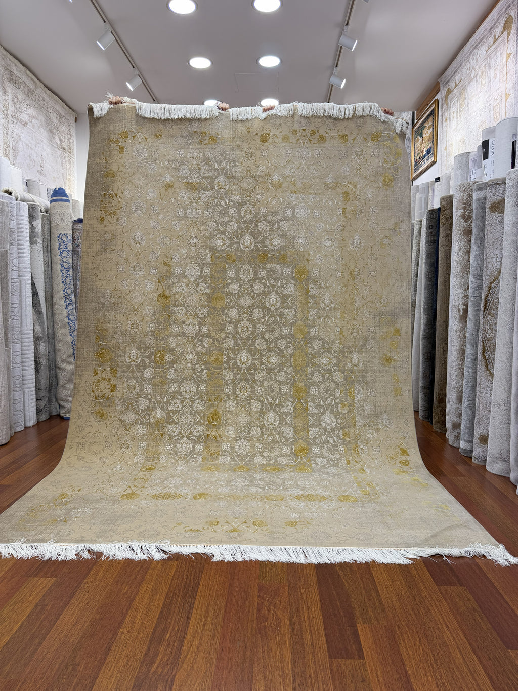 Luxury Turkish Silk Rug 7x10 Ft Gold Beige Modern Oriental Area Carpet brand new