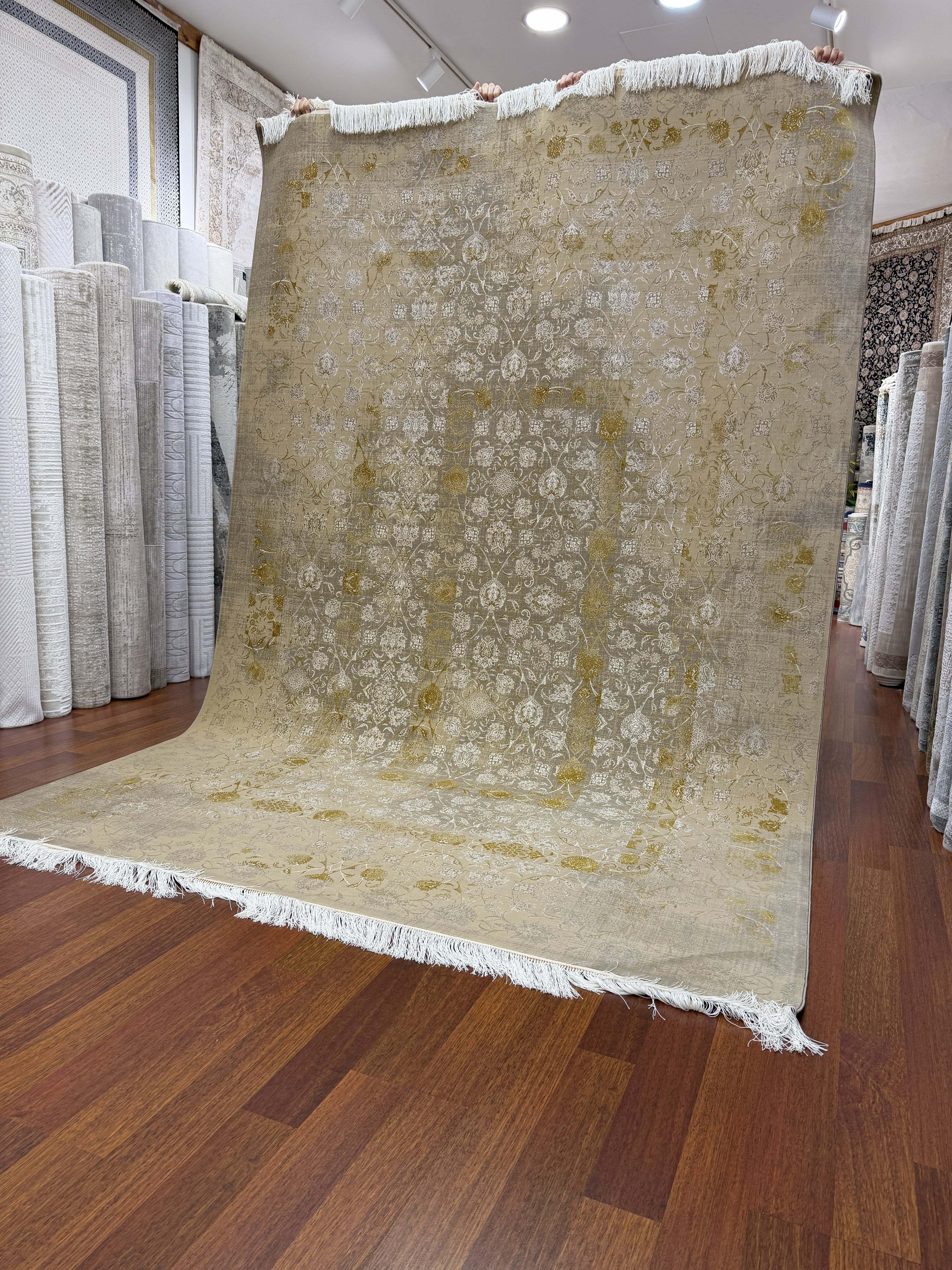 Luxury Turkish Silk Rug 7x10 Ft Gold Beige Modern Oriental Area Carpet brand new