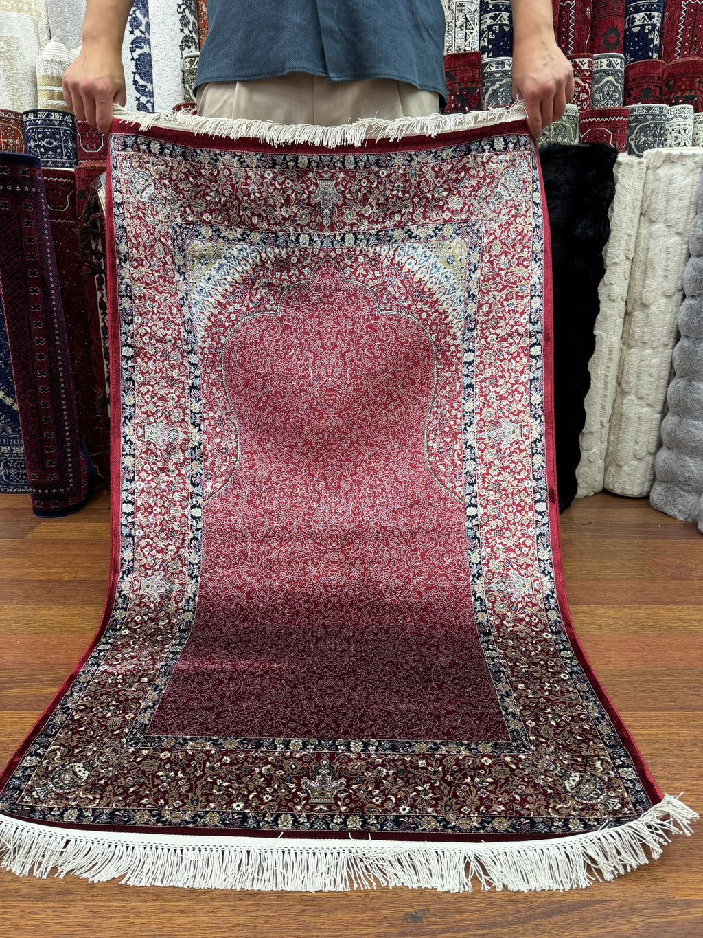 Turkish Silk Prayer Rug Red Islamic Seccade 2x4 Ft Brand New