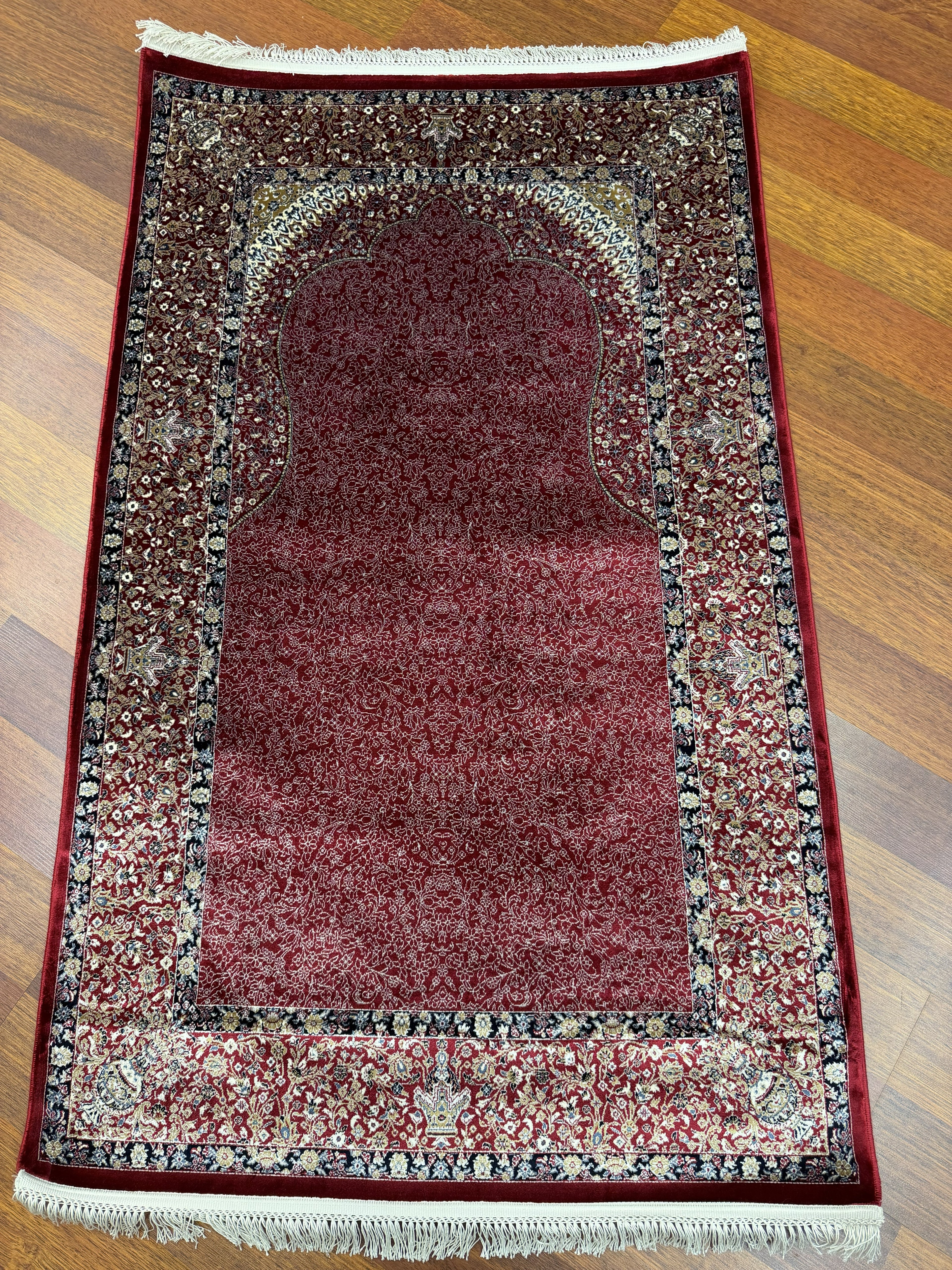 Turkish Silk Prayer Rug Red Islamic Seccade 2x4 Ft Brand New