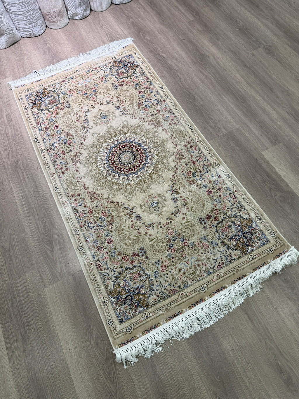 Turkish Silk Prayer Rug 2x4 Ft Floral Machine-Woven Islamic Seccade brand new