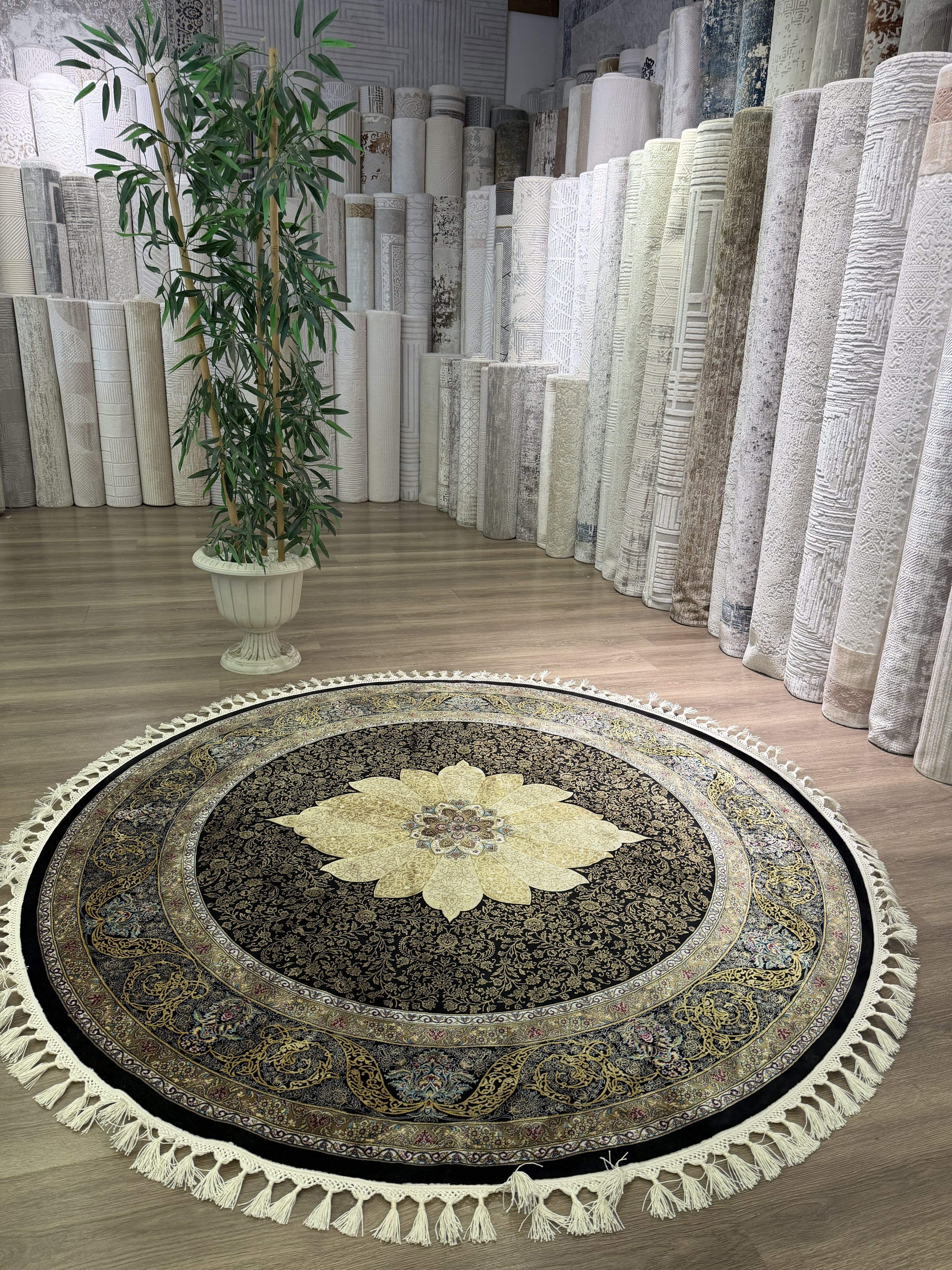 Round Turkish Silk Rug 5x5 Ft Black Gold Oriental Area Rug New