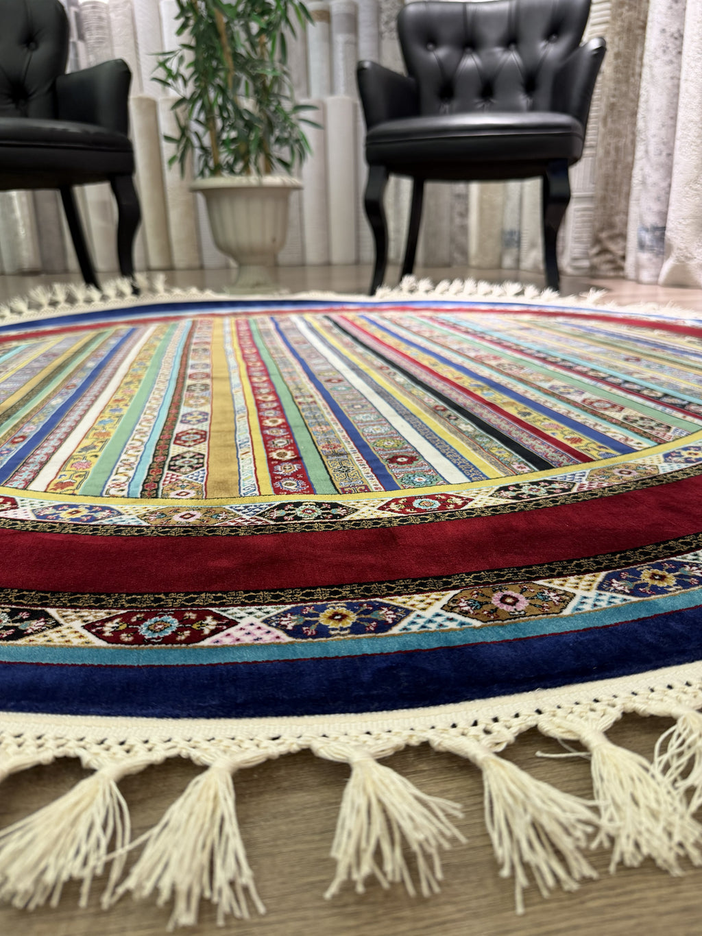Round Turkish Silk Rug 5x5 Ft Colorful Kilim Style Area Rug brand new