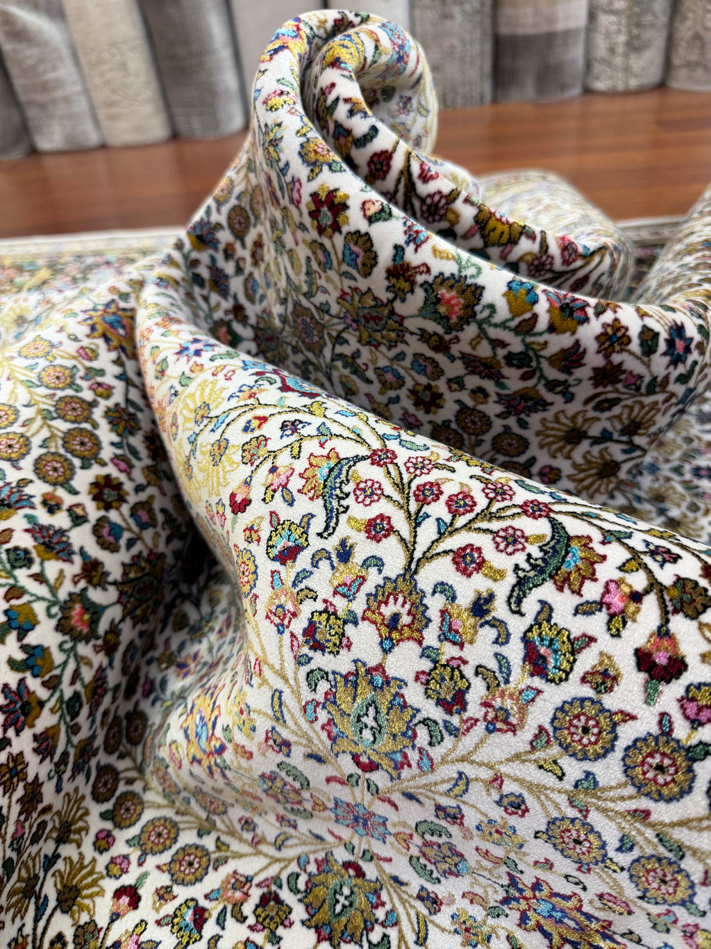 Luxury Turkish Silk Rug 7x10 Ft Oriental Area Carpet Made In Turkey