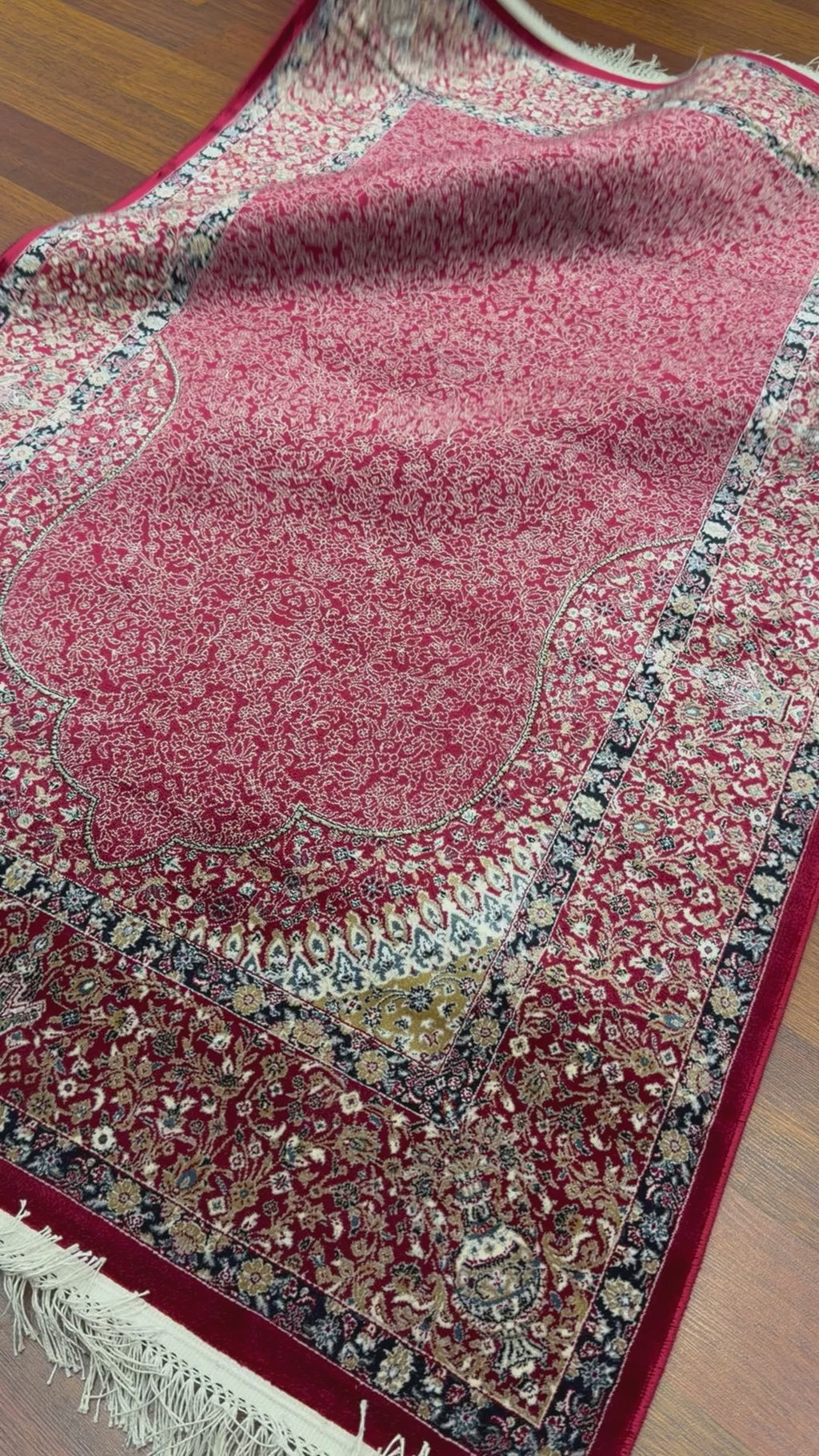 Turkish Silk Prayer Rug Red Islamic Seccade 2x4 Ft Brand New