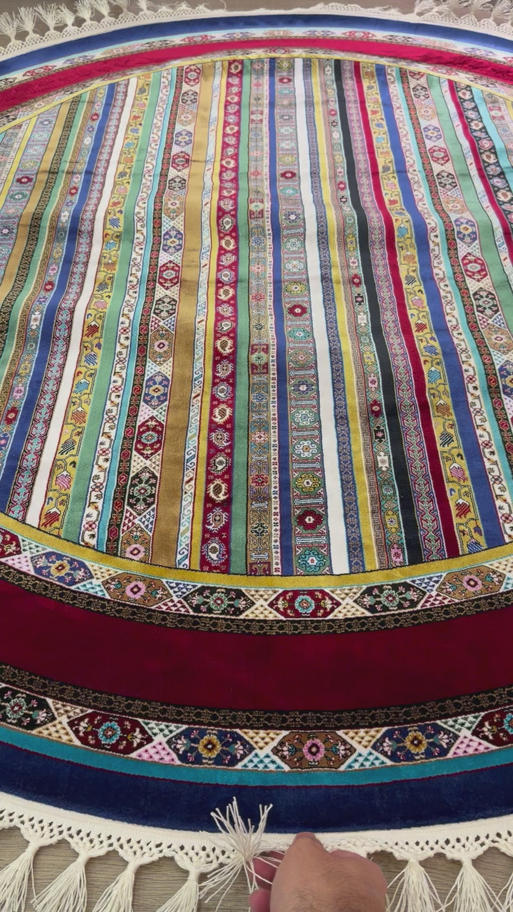Round Turkish Silk Rug 5x5 Ft Colorful Kilim Style Area Rug brand new