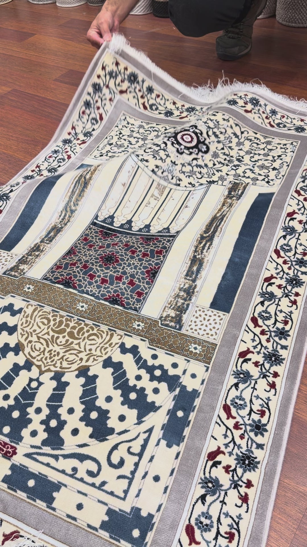 Turkish Silk Prayer Rug 2x4 Ft Islamic Seccade Small Runner Turkey